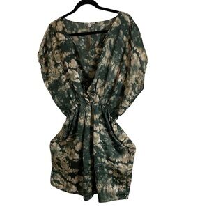 Collective Concepts women’s Green and Cream Tie-Dye Dress size medium